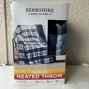 Berkshire Oversized 5 Setting Heated Throw with Auto Shut Off Navy Plaid NIB